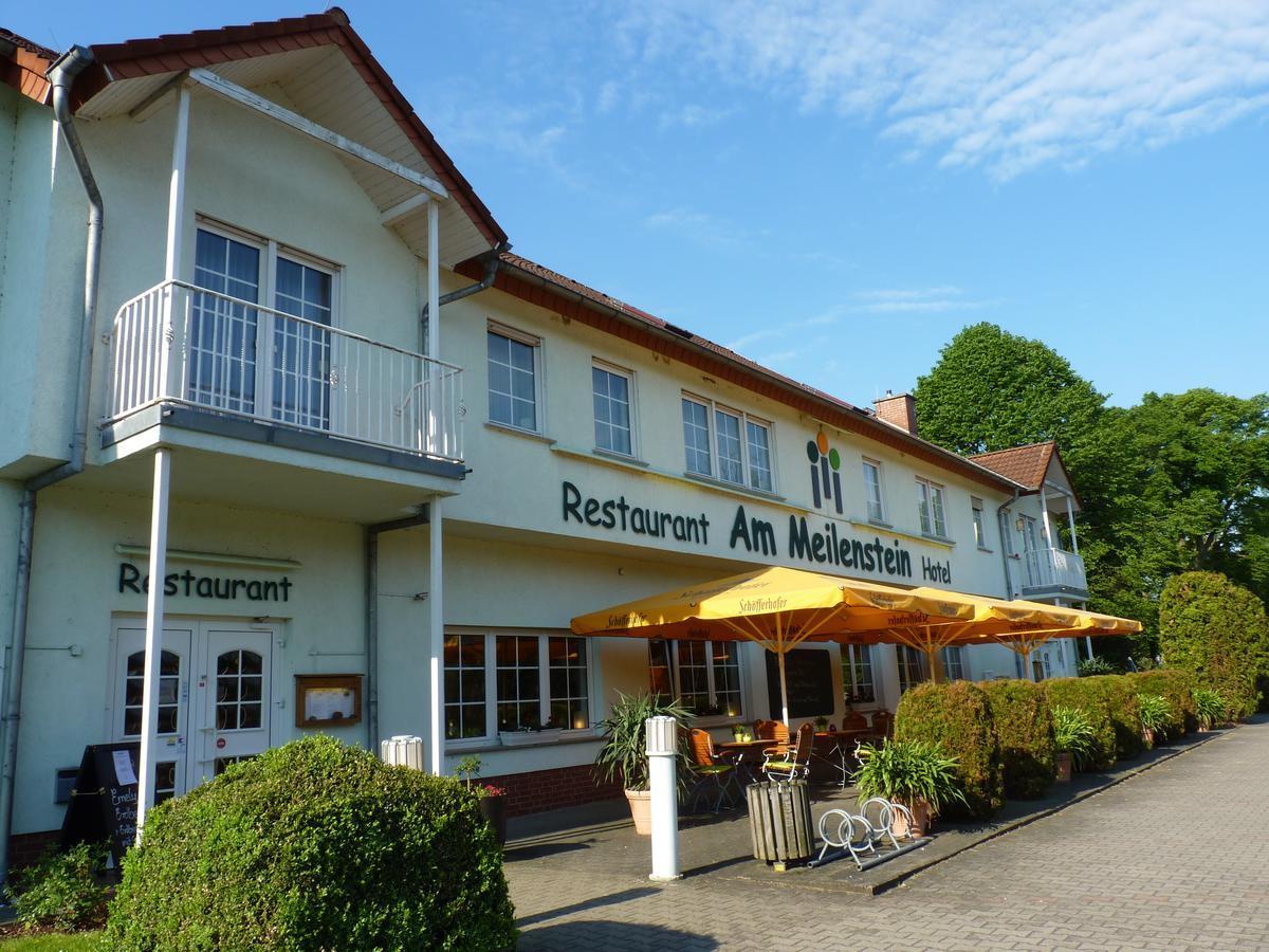 Hotel Am Meilenstein Dunkelforth Exterior photo